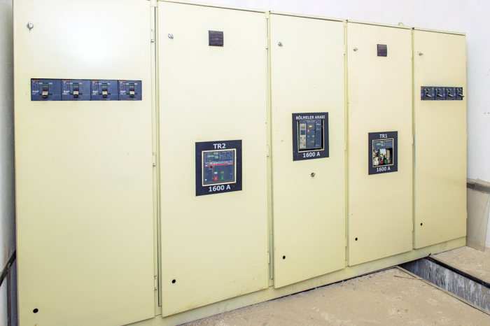 Kompleks transformator yarımstansiya və paylayıcı qurğular